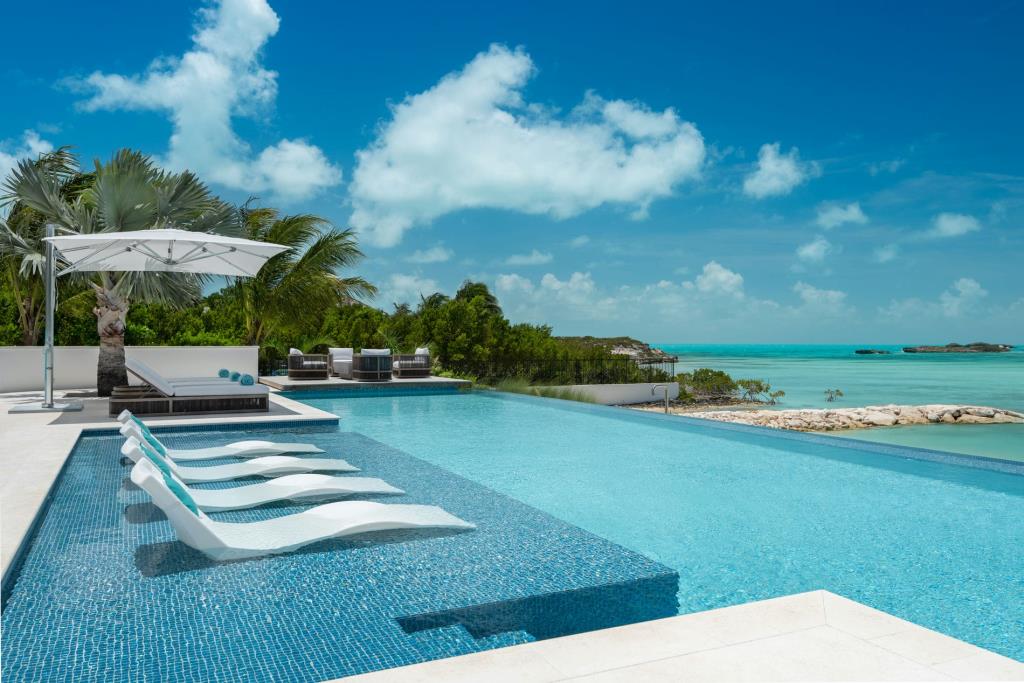 Villa Emerald Bay