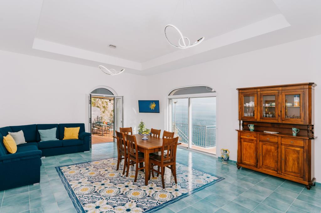 Villa Eris