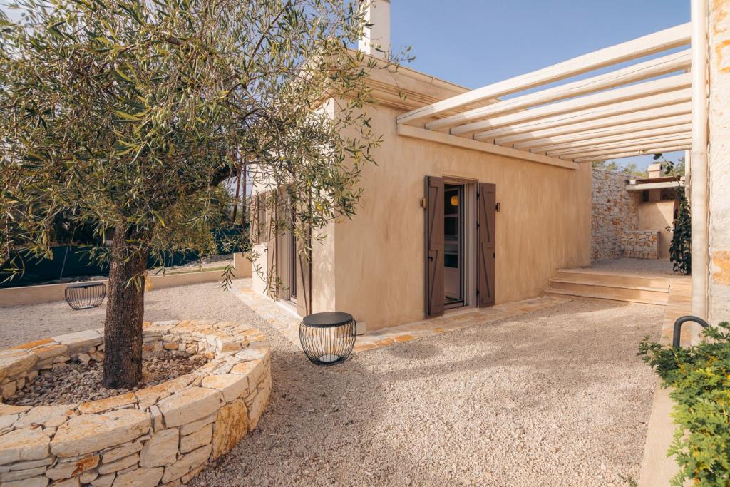Villa Aegis