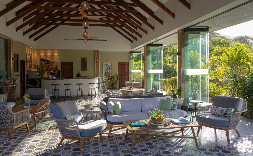 La Cigale Estate