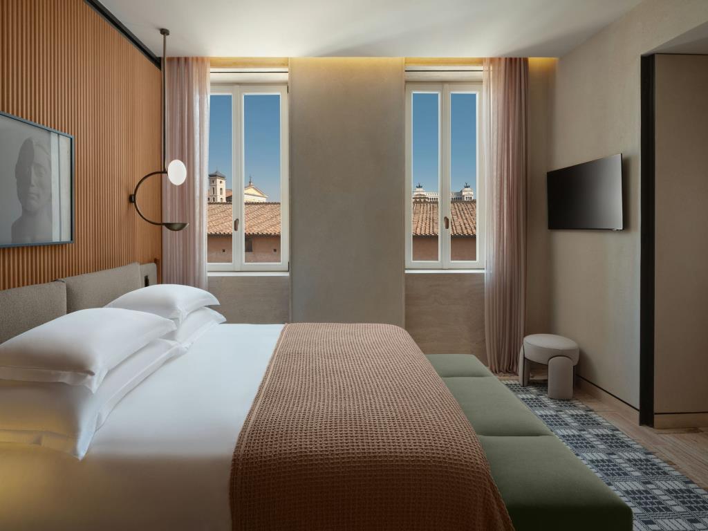 Two-Bedroom Signature Suite Lata