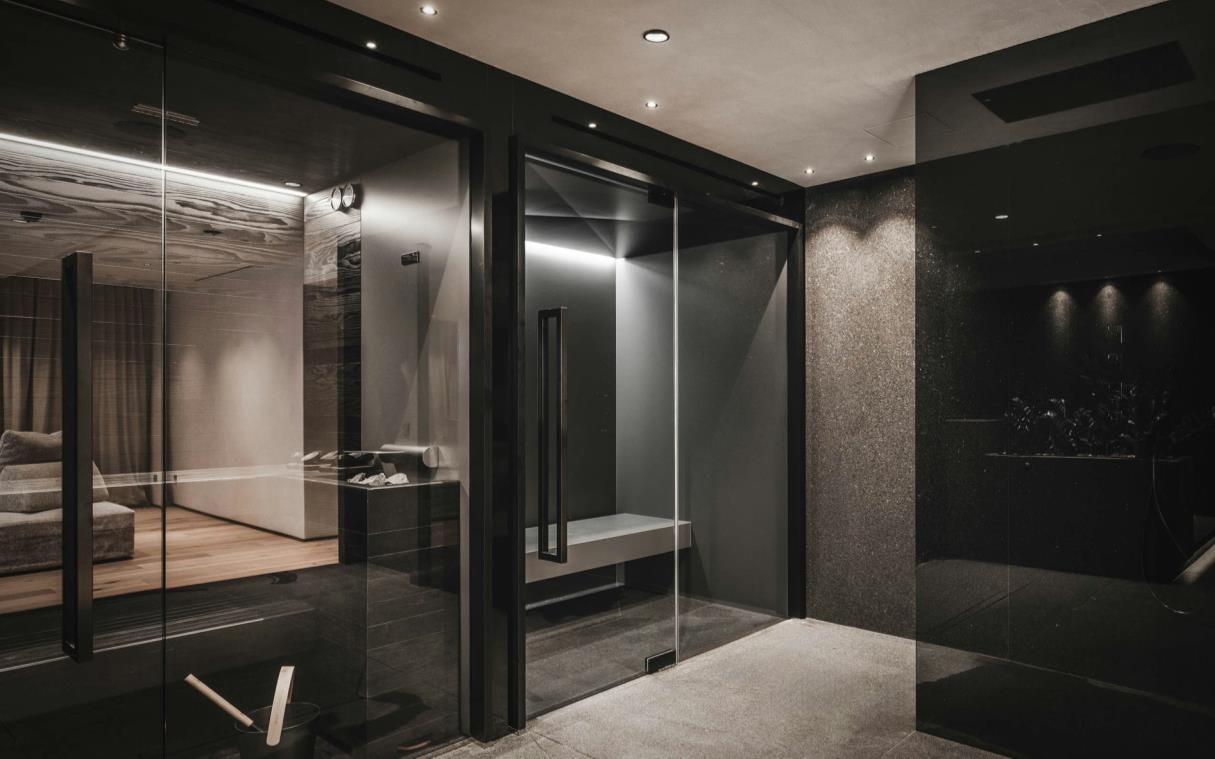 Sauna & hammam in private spa