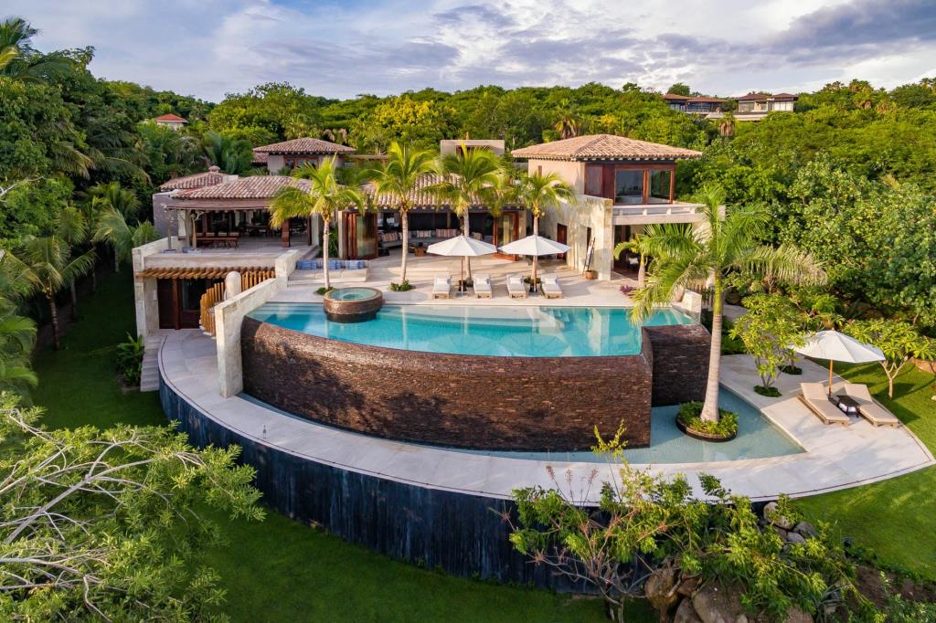 Casa Roka