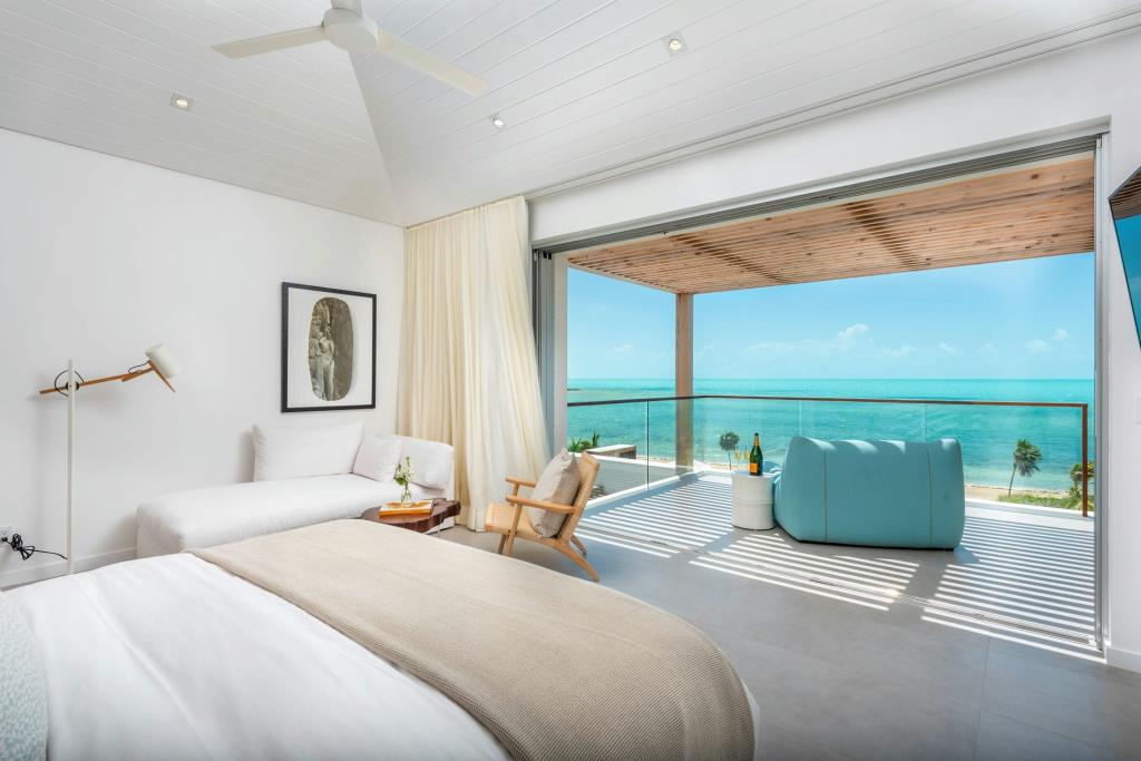 BE Long Bay – 6-bedroom Beachfront Villa