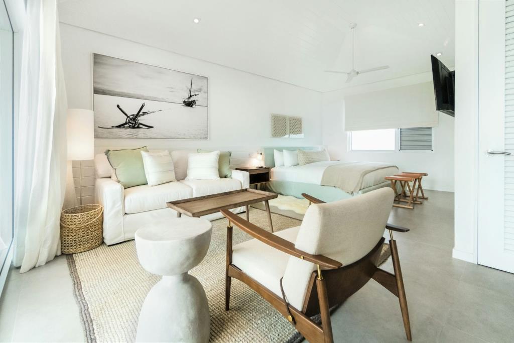 BE Long Bay – 6-bedroom Beachfront Villa