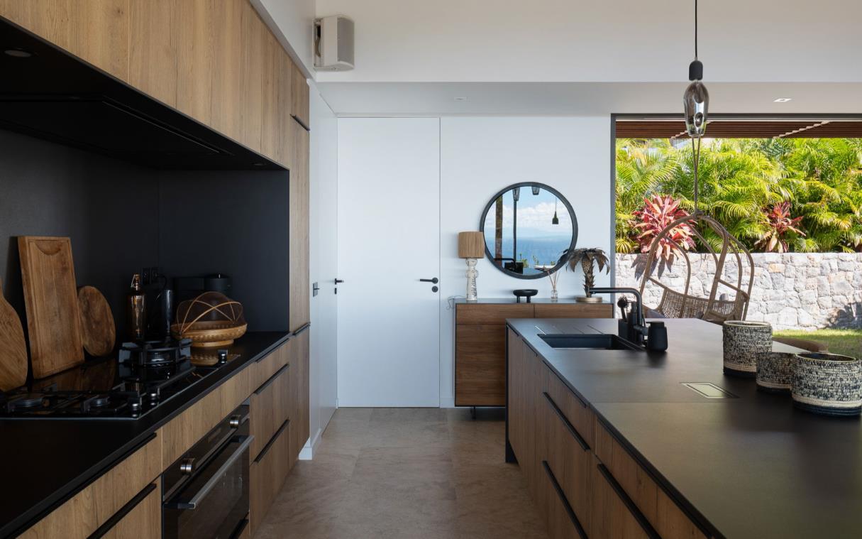 kitchen & dining area