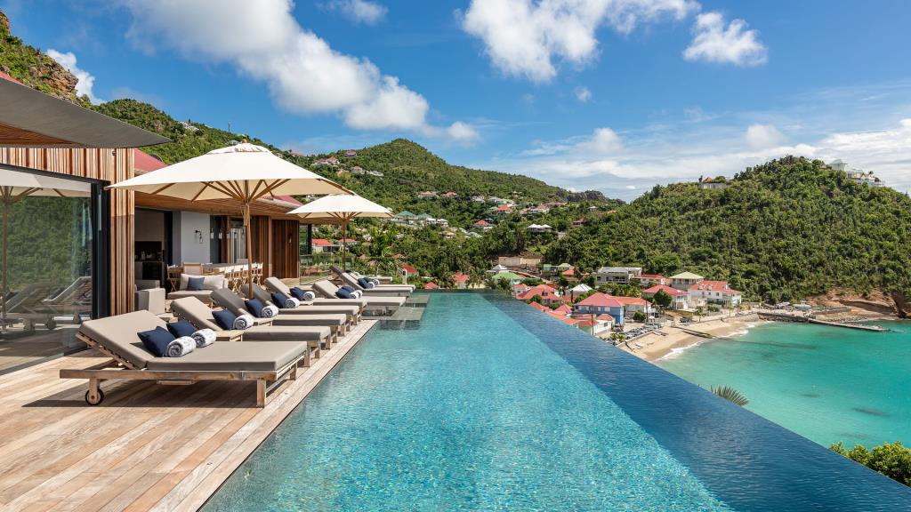 Villa June