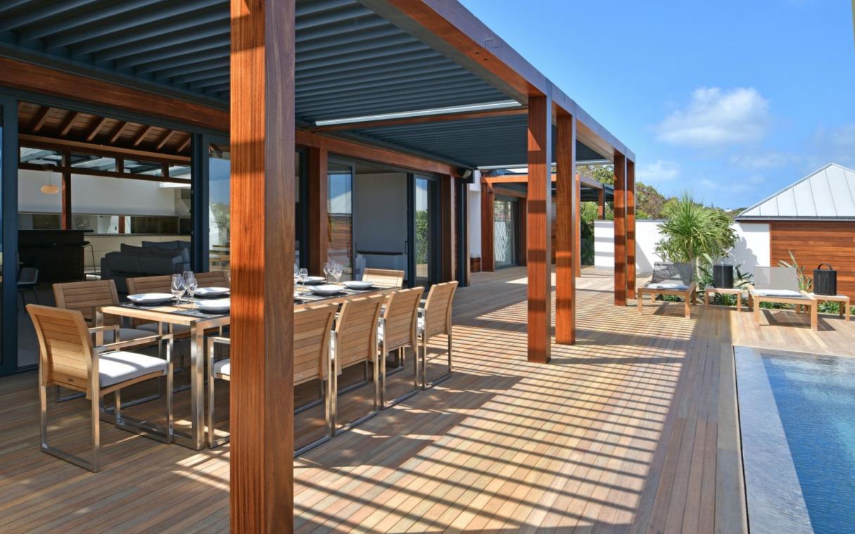 kitchen & dining area