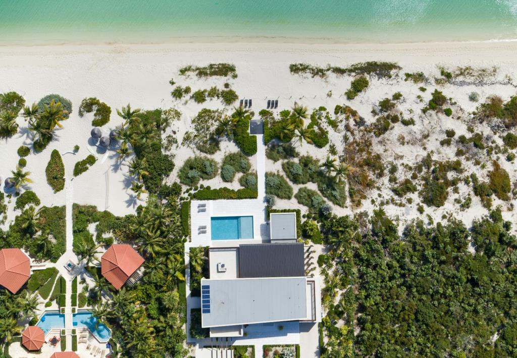 Villa Clevelander