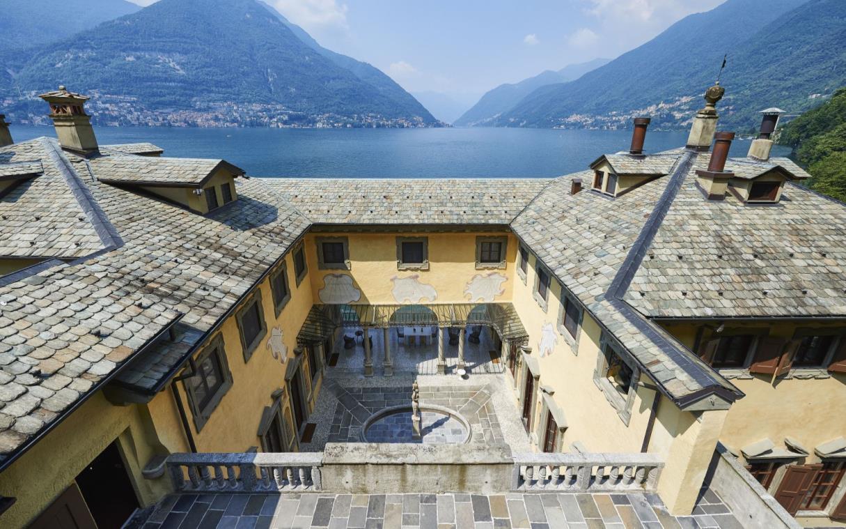 Aerial view of holiday villa and Lake Como
