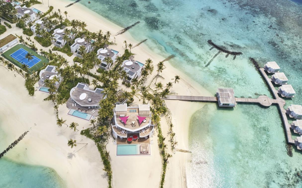 villa-north-male-atoll-maldives-luxury-pool-lux-beach-overwater-retreat-vill (17).jpg
