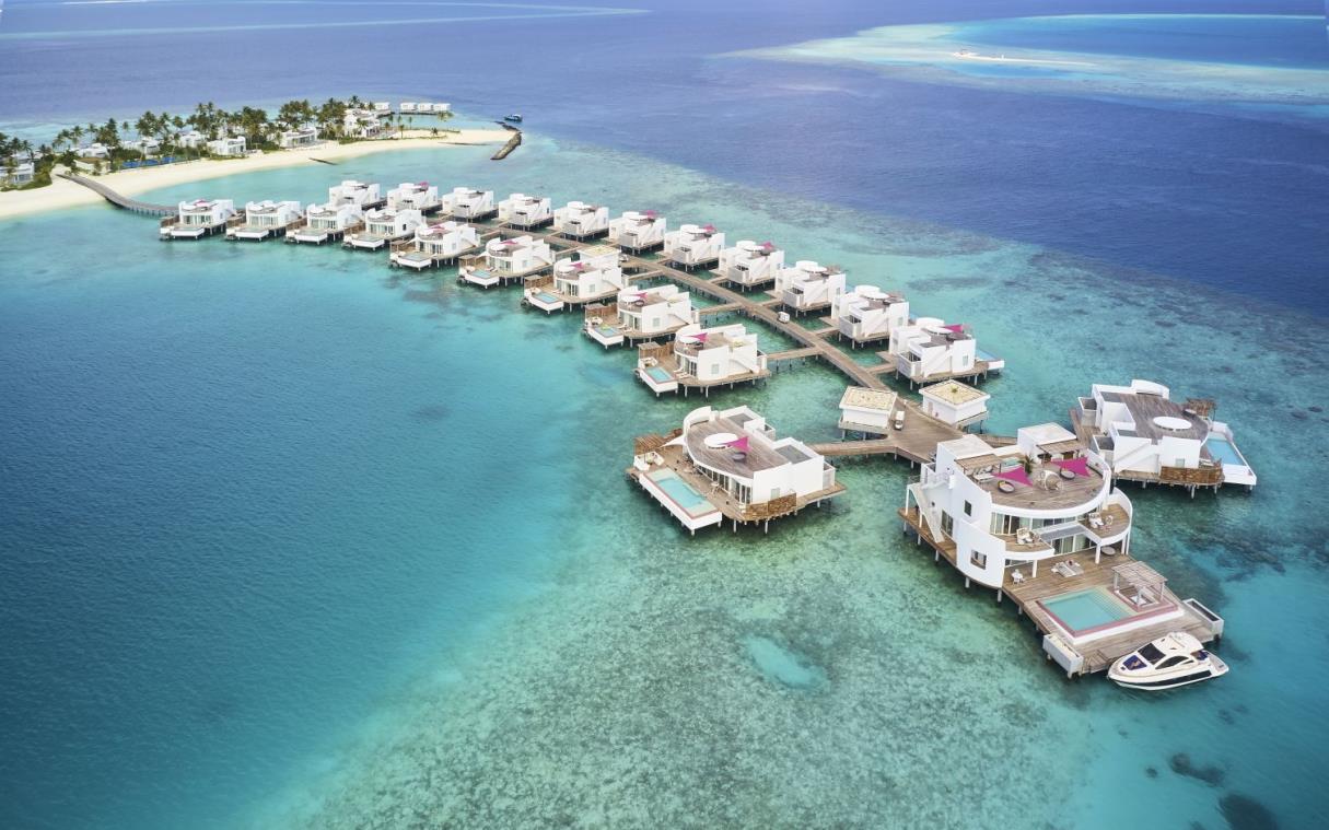 villa-north-male-atoll-maldives-luxury-pool-lux-overwater-retreat-aer (5).jpg