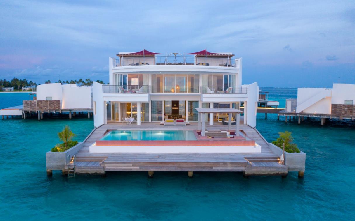 villa-north-male-atoll-maldives-luxury-pool-lux-overwater-retreat-ext 2.jpg