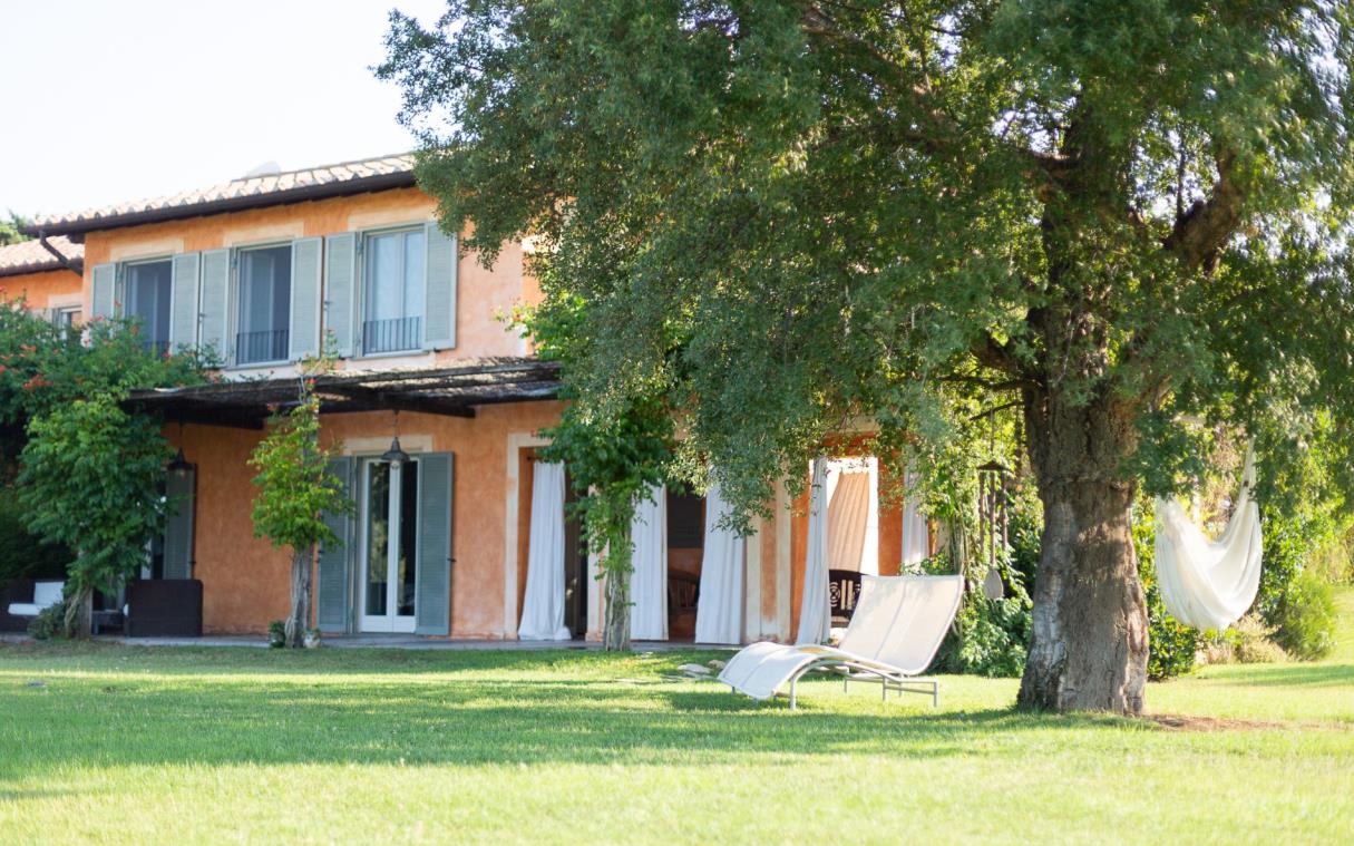 villa-maremma-tuscan-coast-italy-luxury-pool-zen-gar (2)