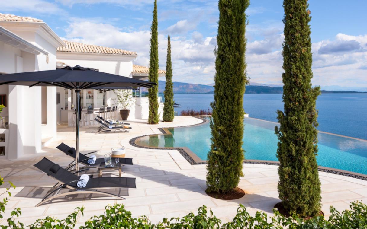 villa-corfu-ionian-islands-greece-luxury-pool-ultima-corfu-swim (2)