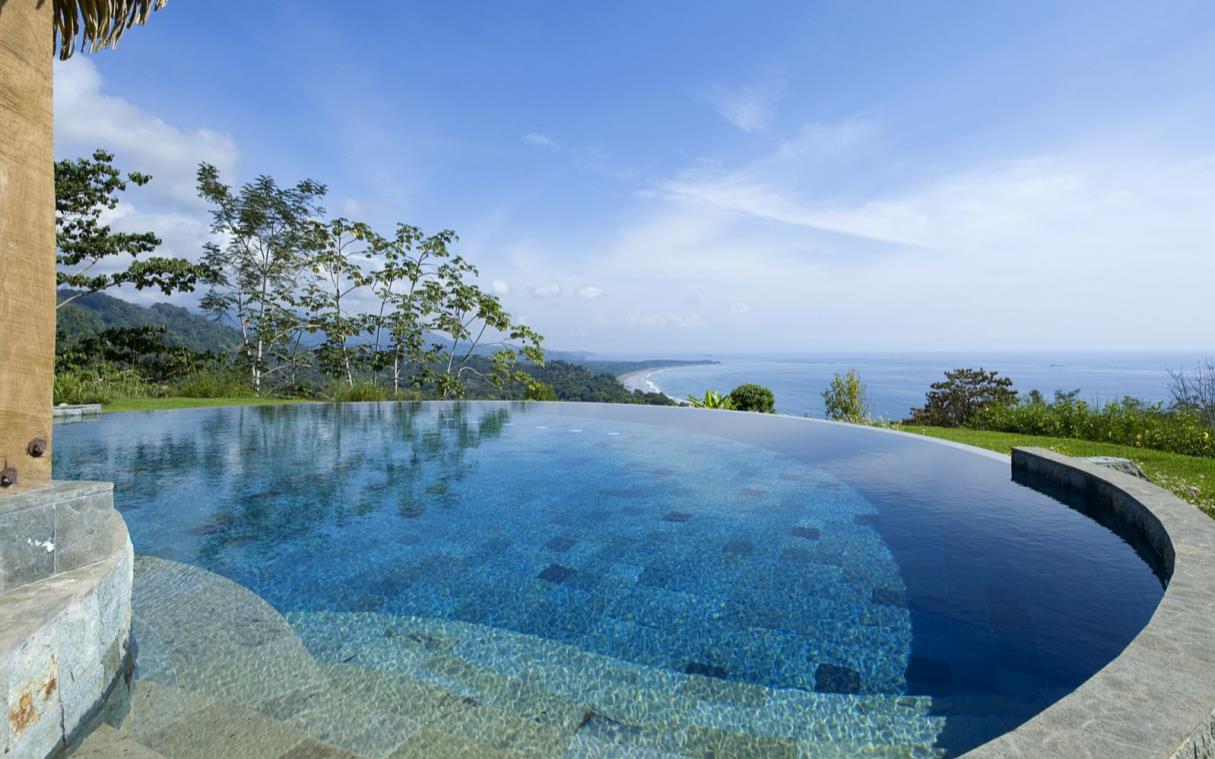 villa-costa-rica-central-america-luxury-pool-tropical-mayana-swim 3 (3).jpg
