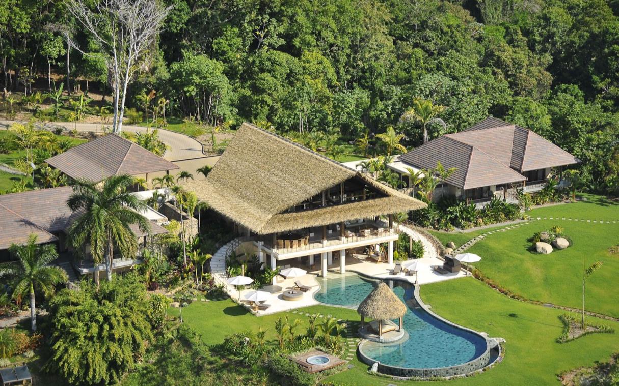 villa-costa-rica-central-america-luxury-pool-tropical-mayana-aer (5).jpg