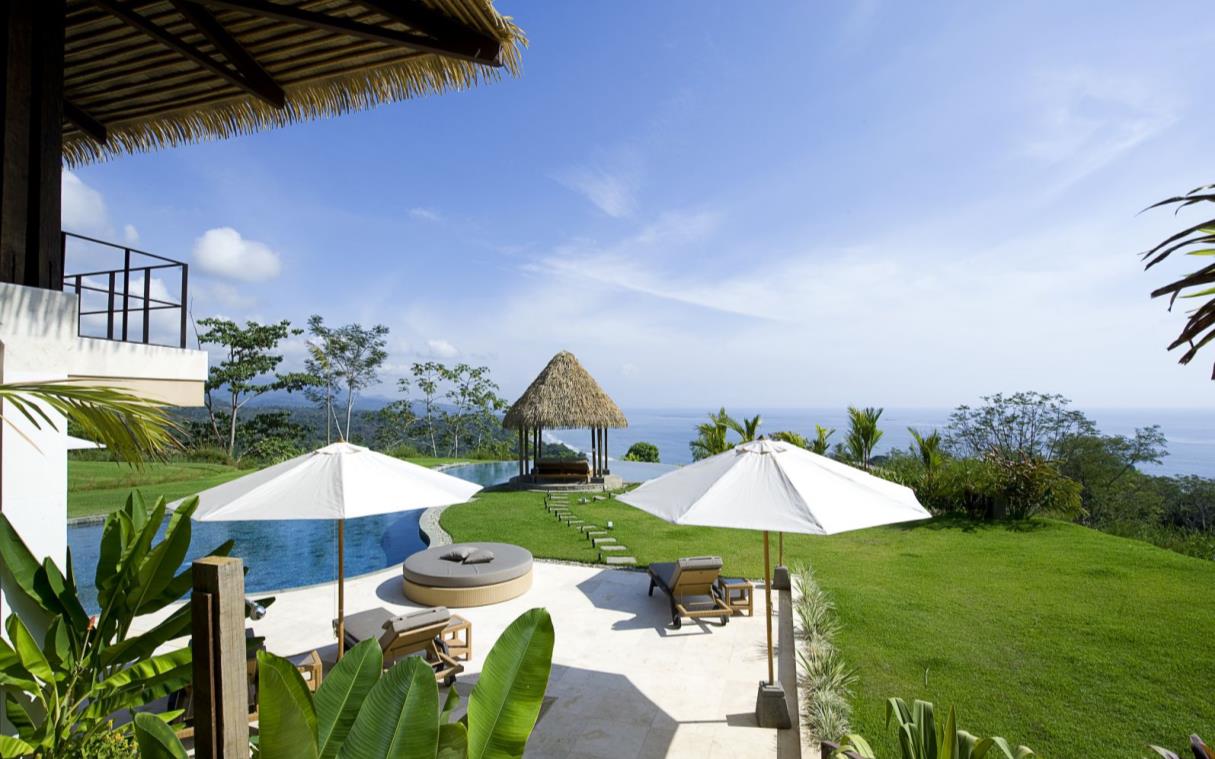 villa-costa-rica-central-america-luxury-pool-tropical-mayana-swim (9).jpg