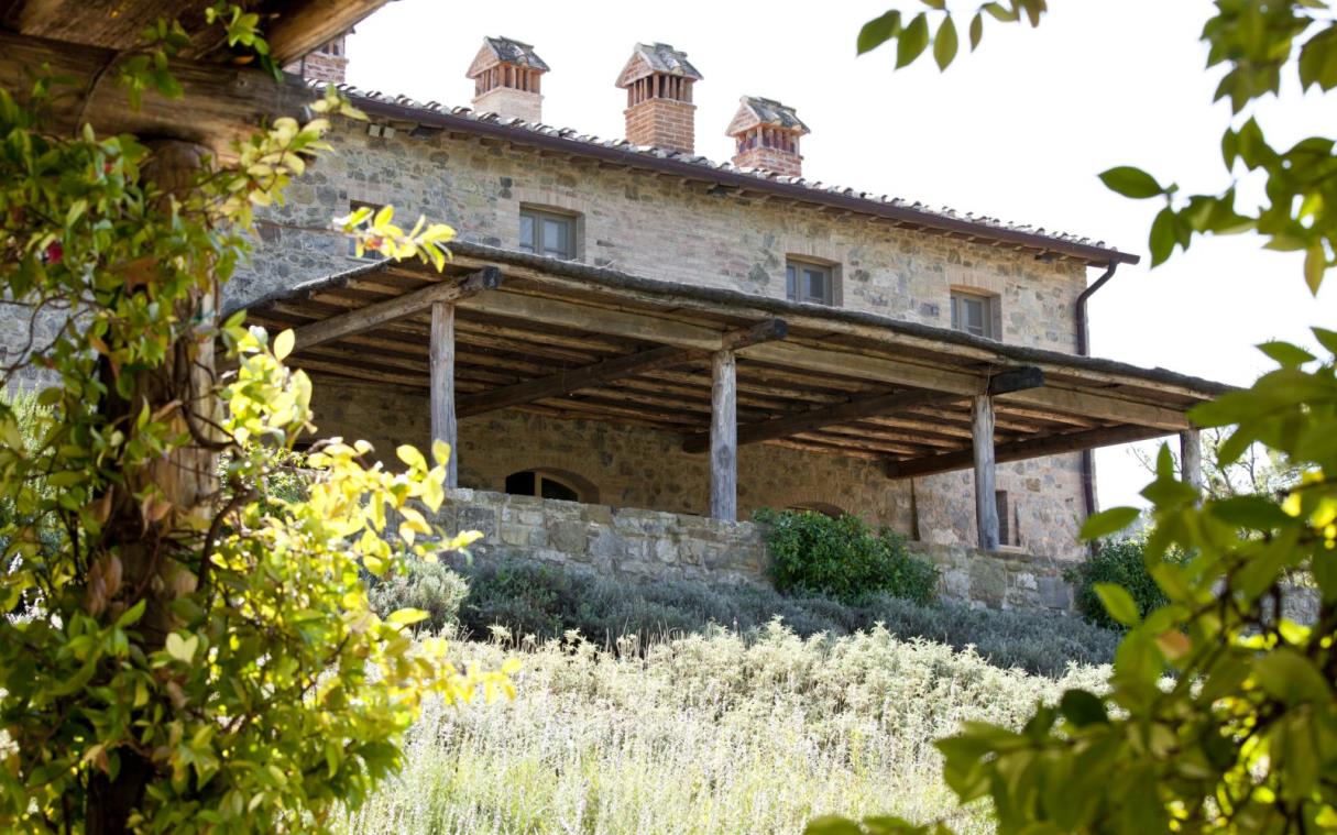 villa-siena-tuscany-italy-luxury-pool-castiglion-bosco-alba-ext.jpg