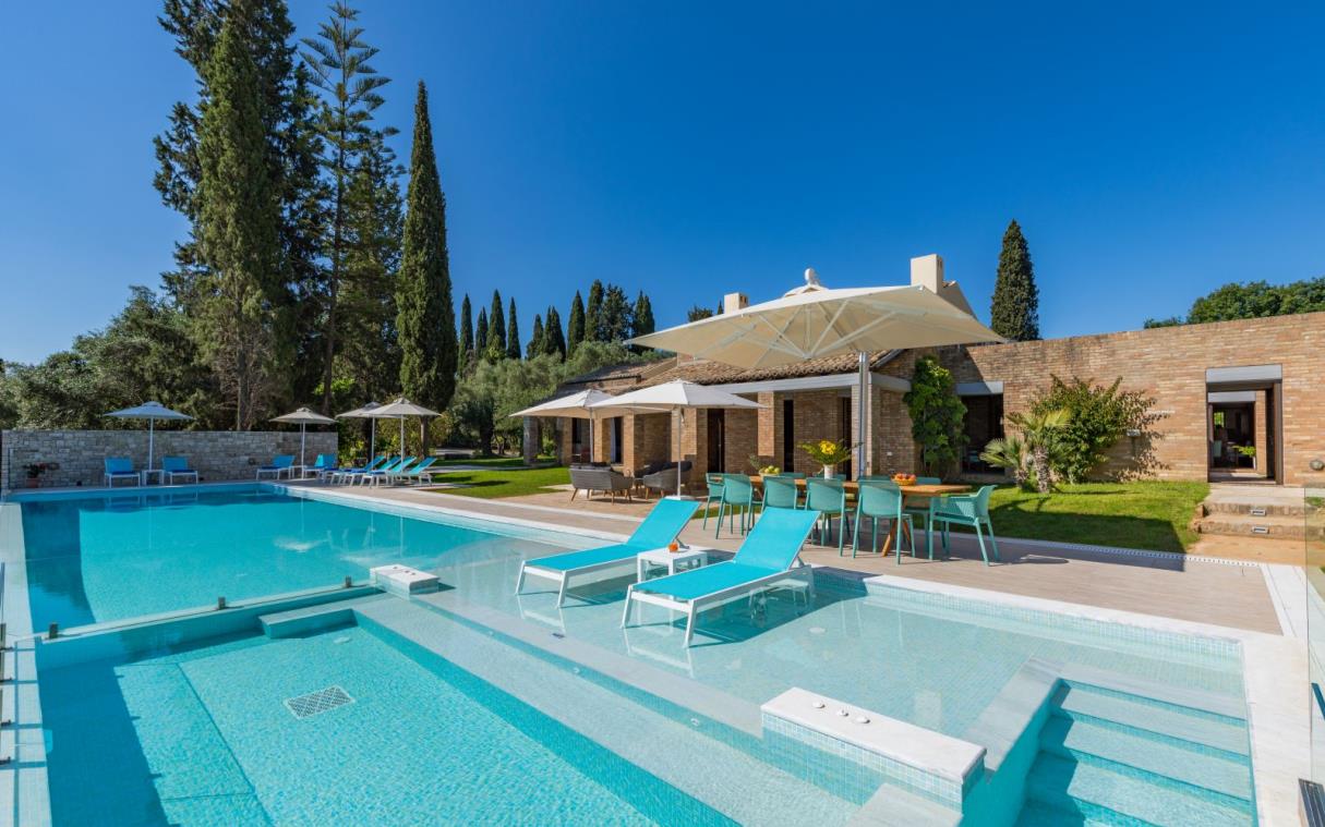 villa-corfu-ionian-islands-greece-luxury-pool-ionica-swim (2).jpg