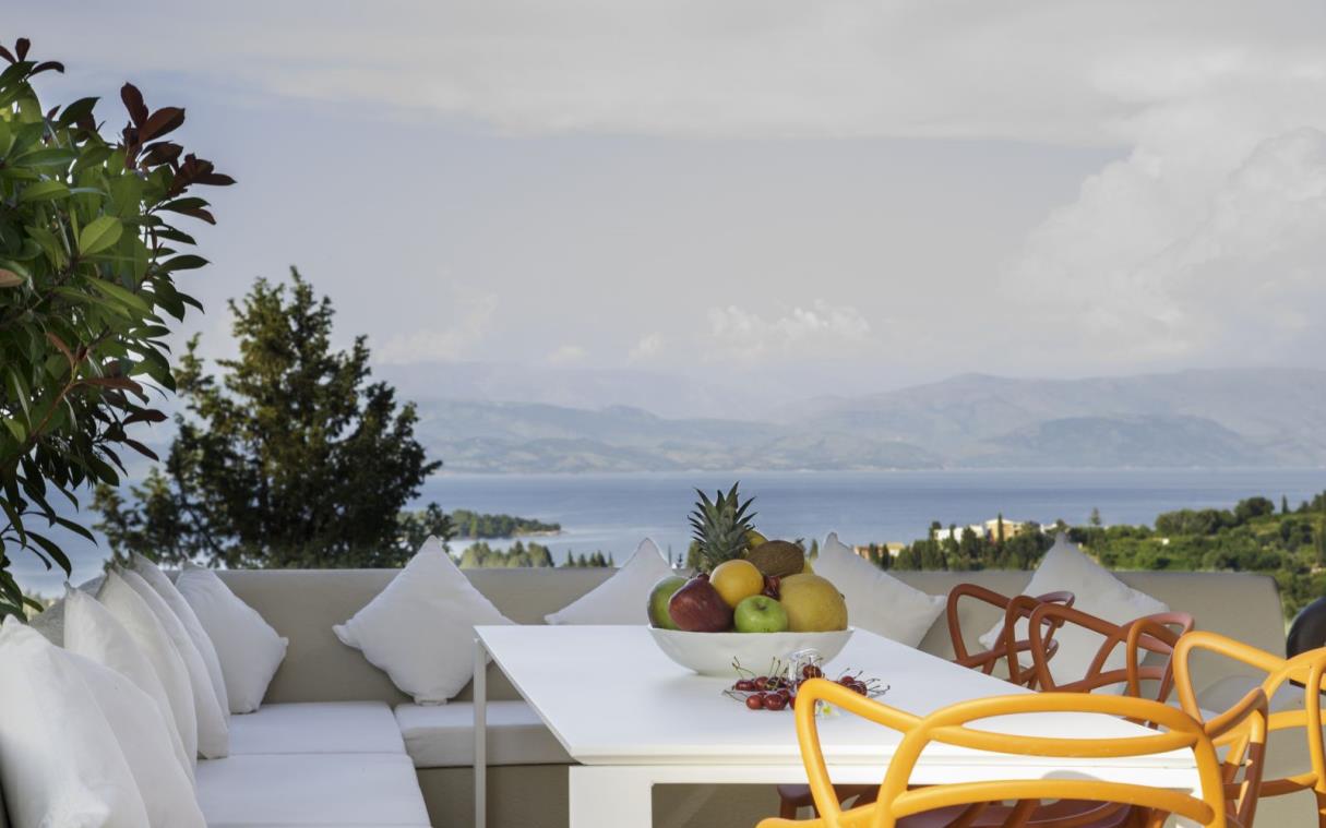 villa-corfu-ionian-islands-greece-luxury-pool-skyline-out-liv (2).jpg