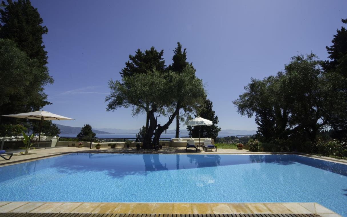 villa-corfu-ionian-islands-greece-luxury-pool-skyline-swim (8).jpg