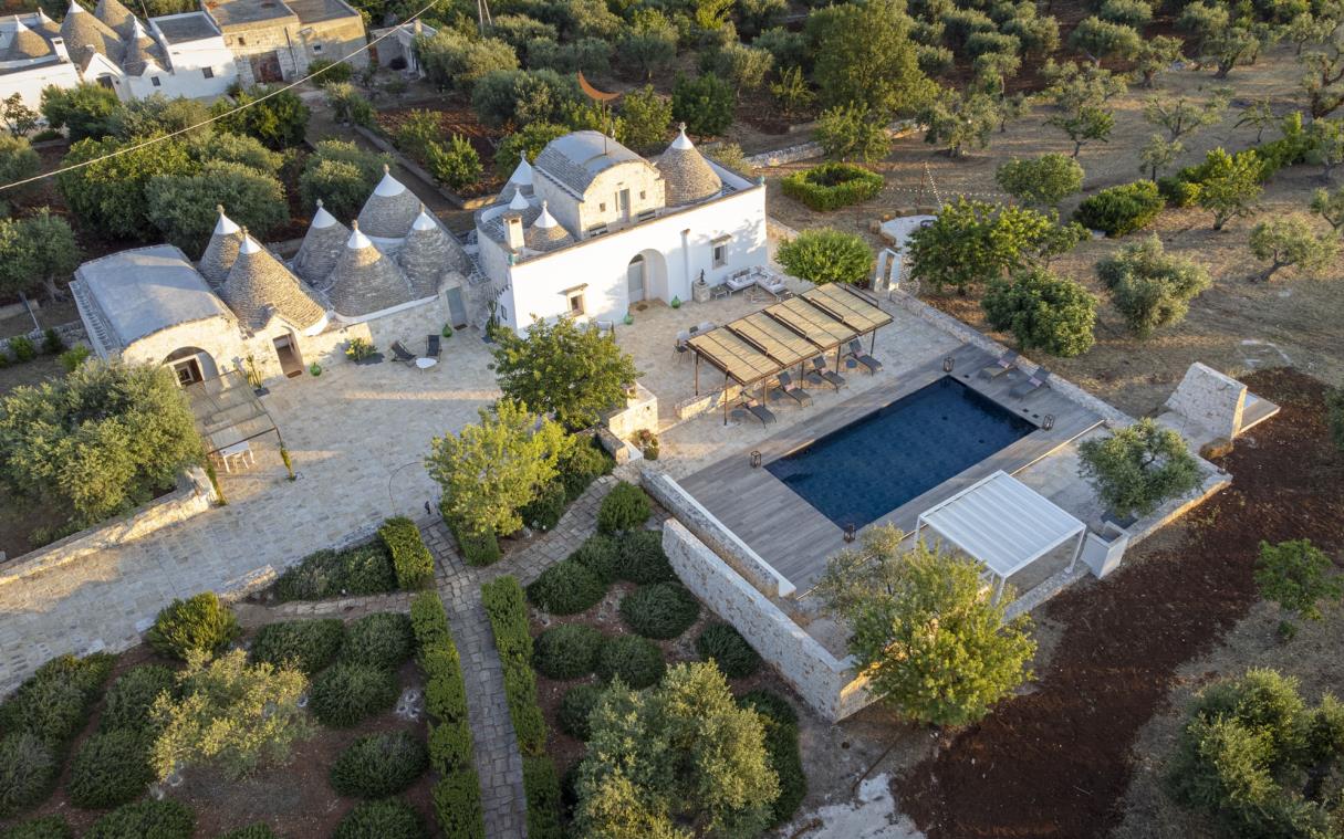 villa-apulia-italy-luxury-pool-casa-badra-aer (5)