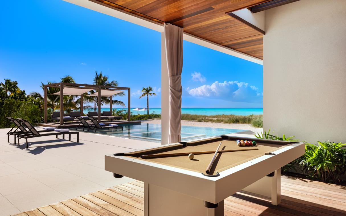 villa-grace-bay-turks-caicos-caribbean-luxury-beachfront-vision-beach-out-gam (1).jpg