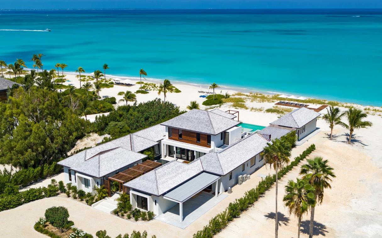 villa-grace-bay-turks-caicos-caribbean-luxury-beachfront-vision-beach-aer (11).jpg