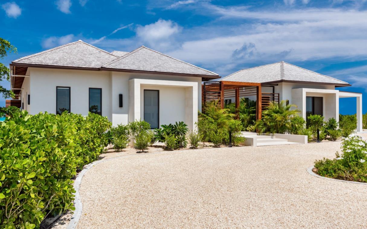 villa-grace-bay-turks-caicos-caribbean-luxury-beachfront-vision-beach-entr (2).jpg