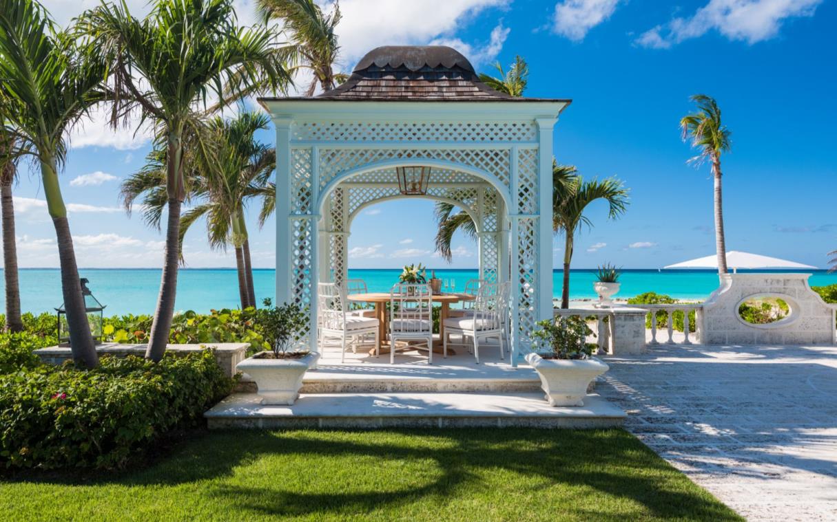 villa-turks-caicos-caribbean-luxury-pool-coral-pavilion-out-liv (5).jpg
