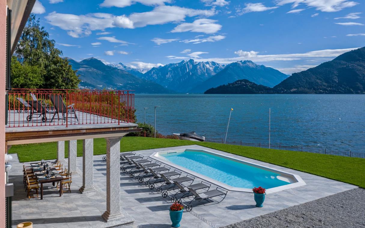 villa-lake-como-italy-luxury-pool-angela-swim (1).jpg
