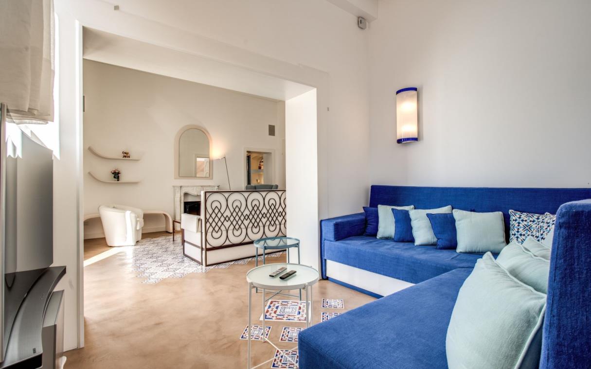 villa-amalfi-coast-italy-luxury-pool-casa-massa-lou-tv (1).jpg