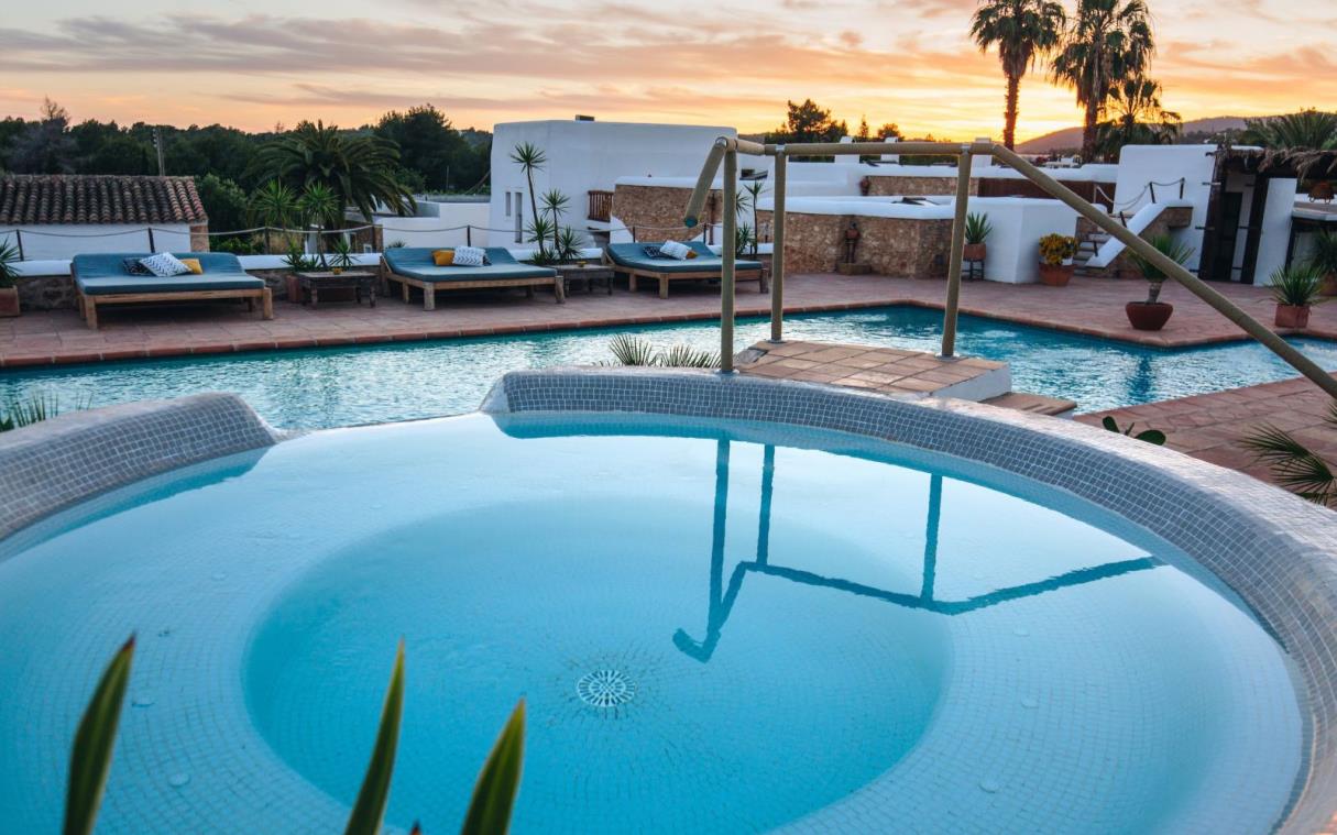 villa-ibiza-balearic-island-spain-luxury-pool-cicadas-jac.jpg