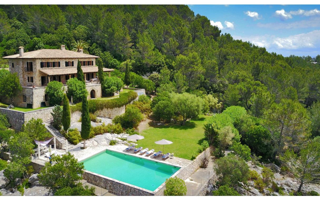 villa-mallorca-balearic-islands-spain-luxury-pool-tramuntana-aer (3).jpg