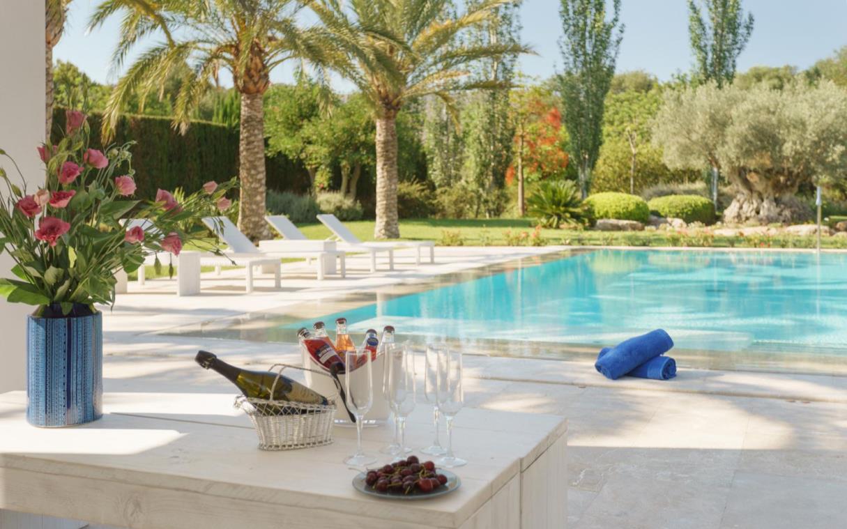 villa-mallorca-balearic-islands-spain-luxury-pool-llenaire-swim (1).jpg