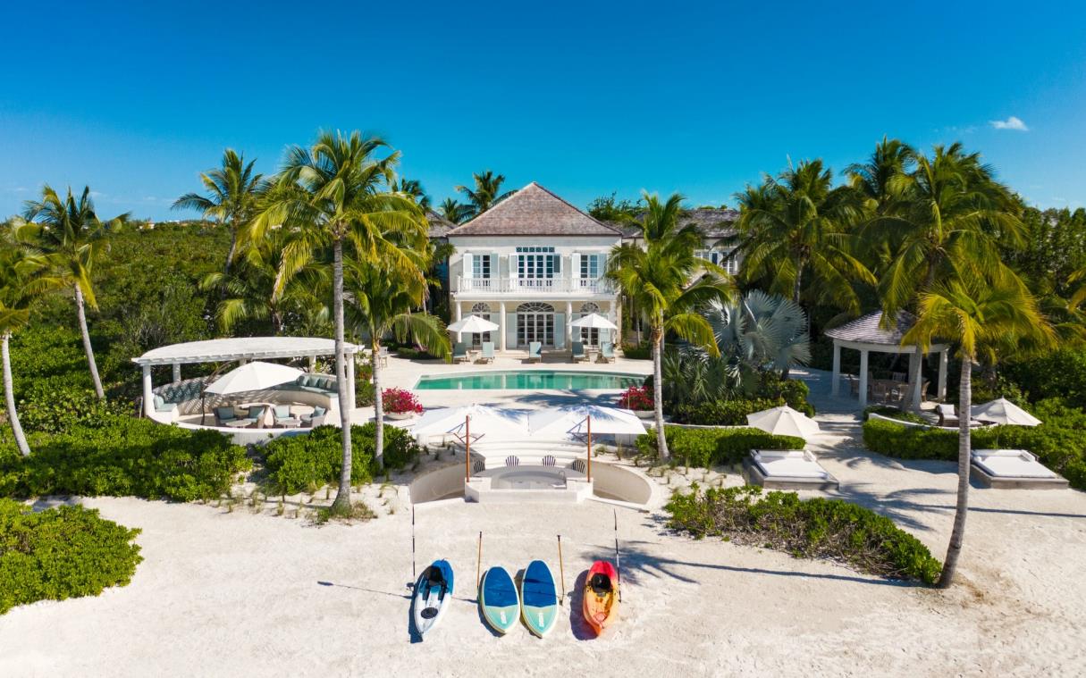 villa-grace-bay-turks-caicos-caribbean-luxury-beachfront-coral-ext
