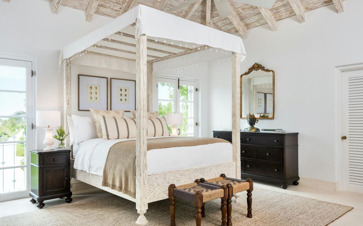 villa-grace-bay-turks-caicos-caribbean-luxury-beachfront-coral-bed (1)