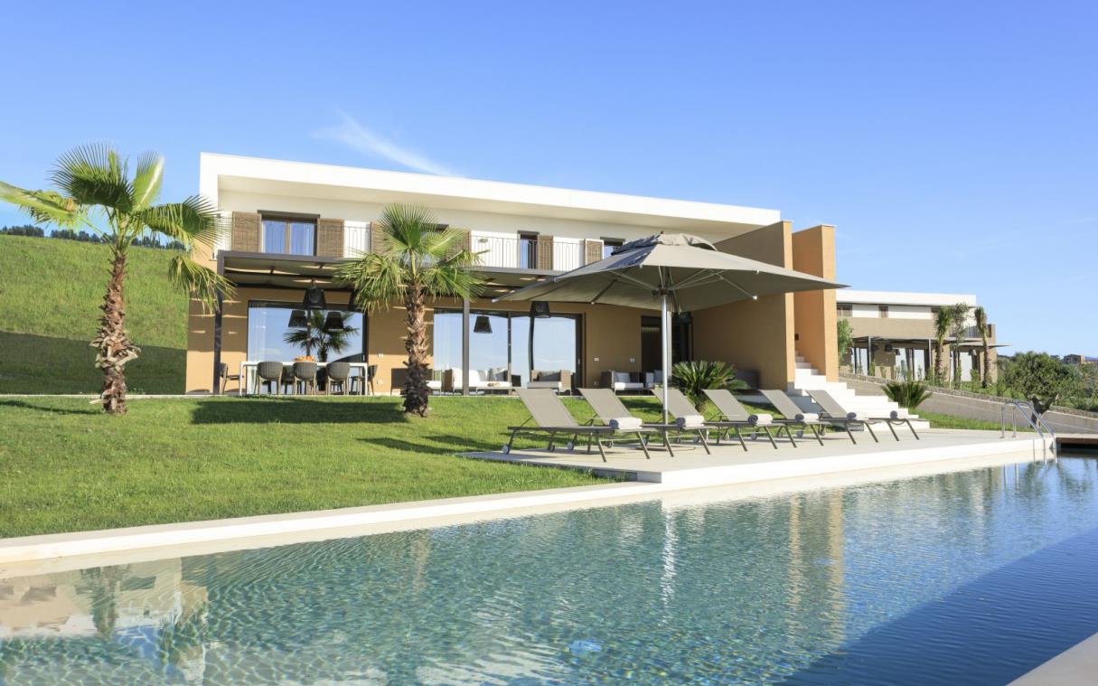 Villa Sicily Italy Luxury Resort Rocco Forte Smeraldo Swim