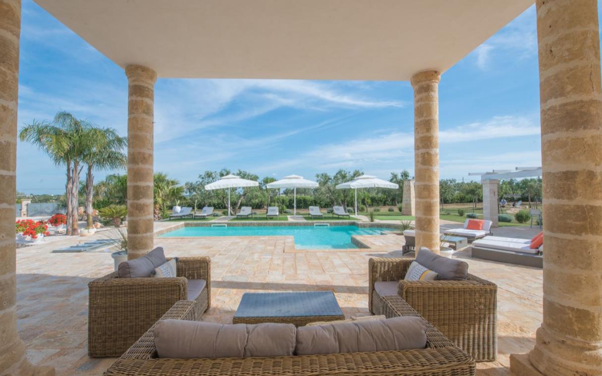Villa Ostuni Apulia Italy Luxury Pool Merlata Out Liv 2