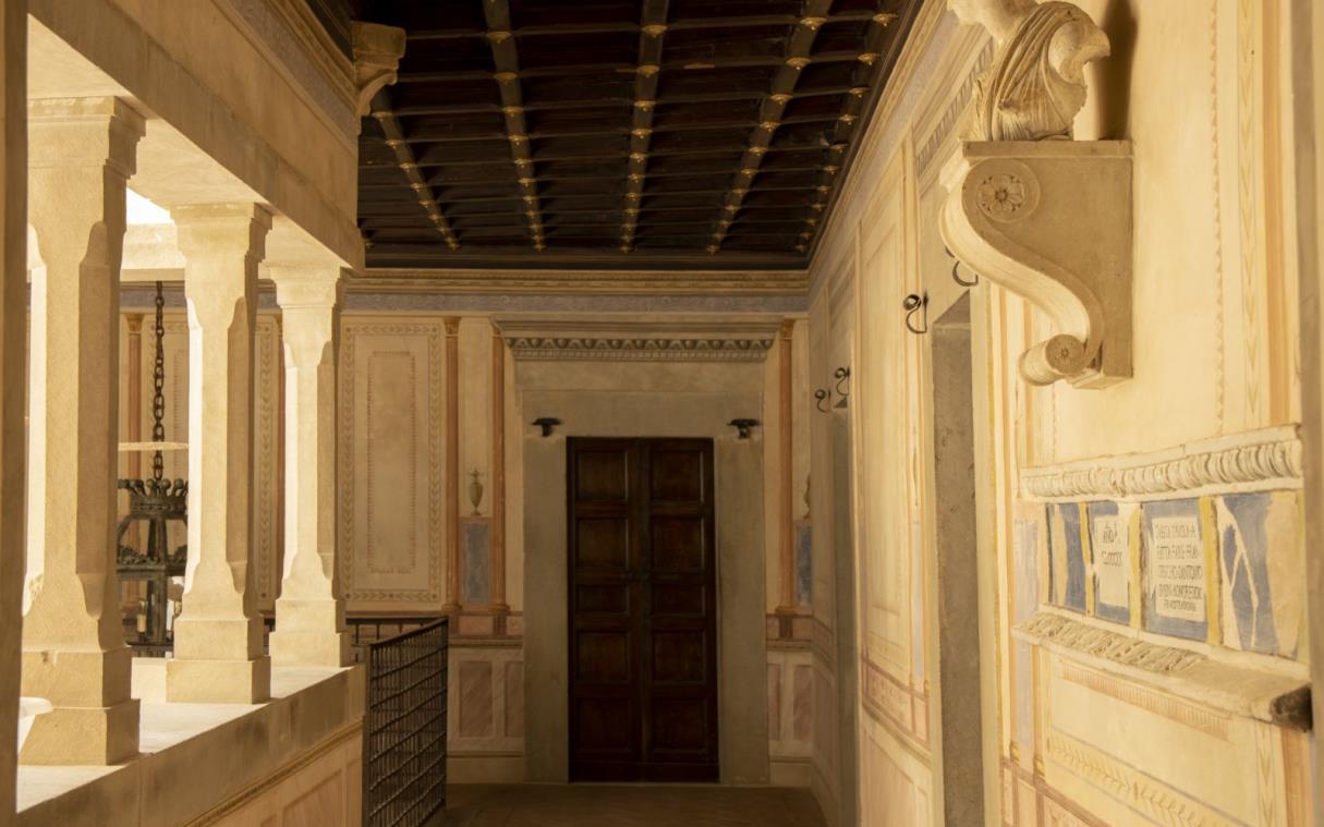 Villa Florence Tuscany Italy Historic Renaissance Busini Hall Log 4