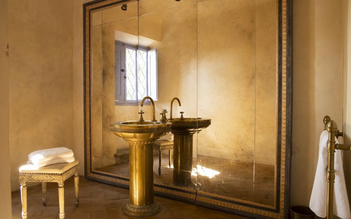 Villa Florence Tuscany Italy Historic Renaissance Busini Bath 3