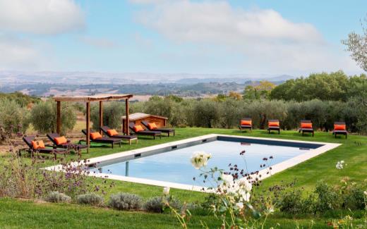 Villa Tuscany Italy Countryside Luxury Conti Swim 4 (1)