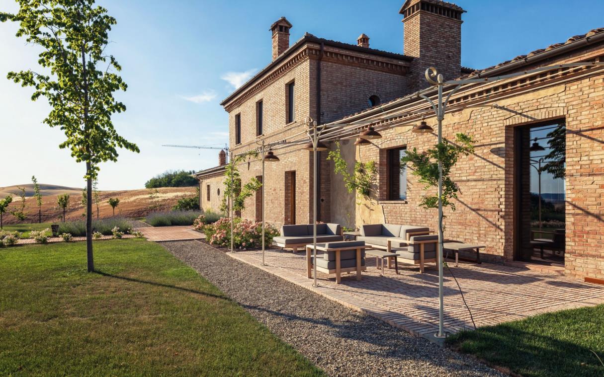 villa-siena-tuscany-italy-luxury-pool-garden-san-gerolamo-terr (1)