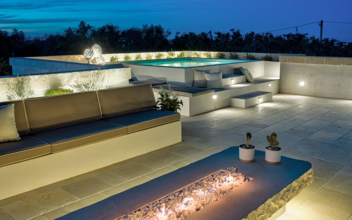 villa-apulia-italy-luxury-pool-ludovica-roof (5)