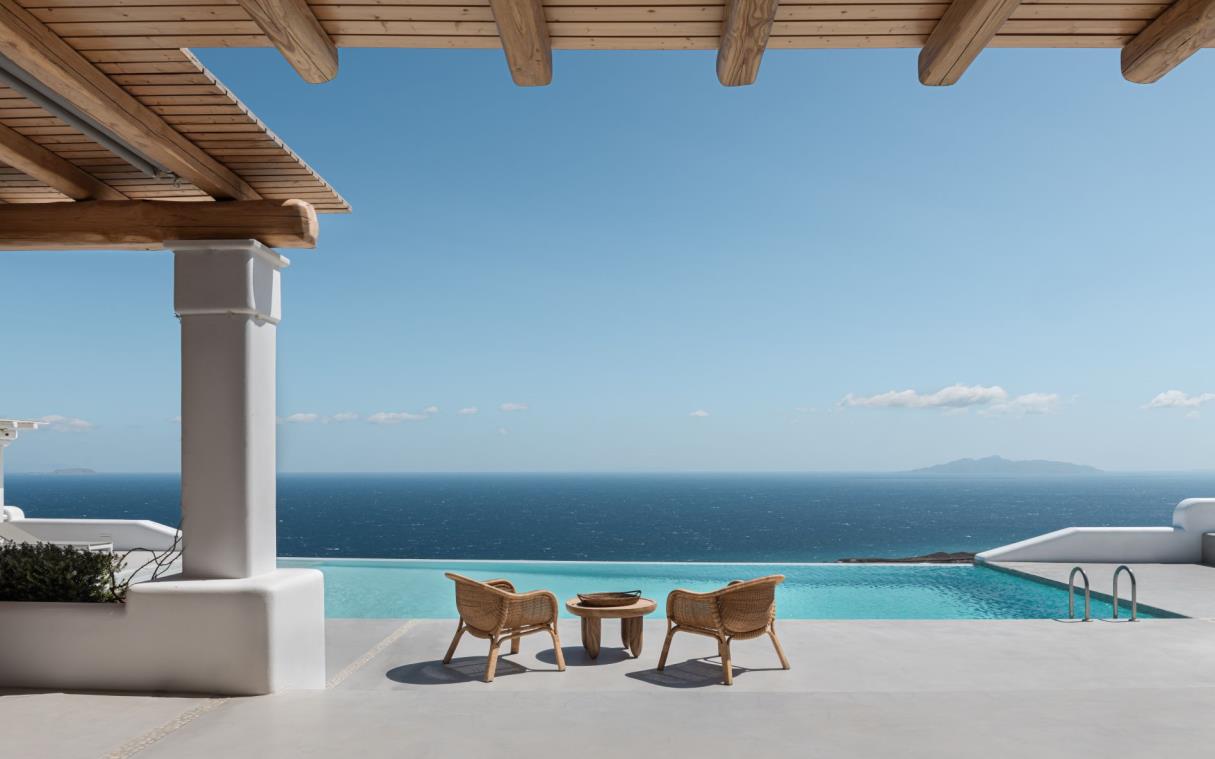 villa-santorini-cyclades-islands-greece-luxury-pool-o-santo-COV