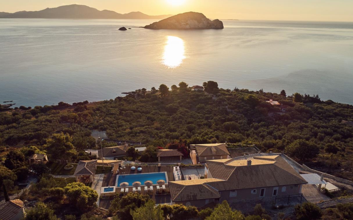 villa-zakynthos-ionian-greek-islands-greece-luxury-sea-serenus-aer (5)