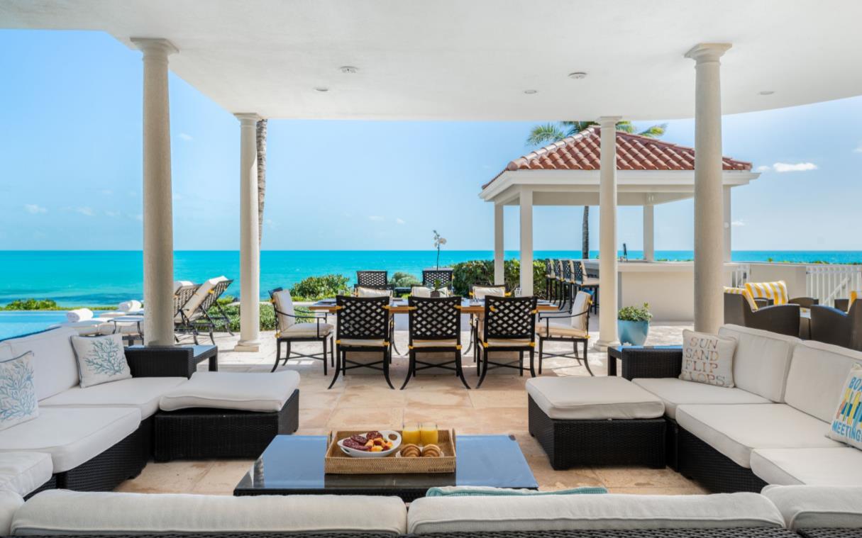 villa-turks-and-caicos-caribbean-luxury-beach-haven-house-out-liv (9)