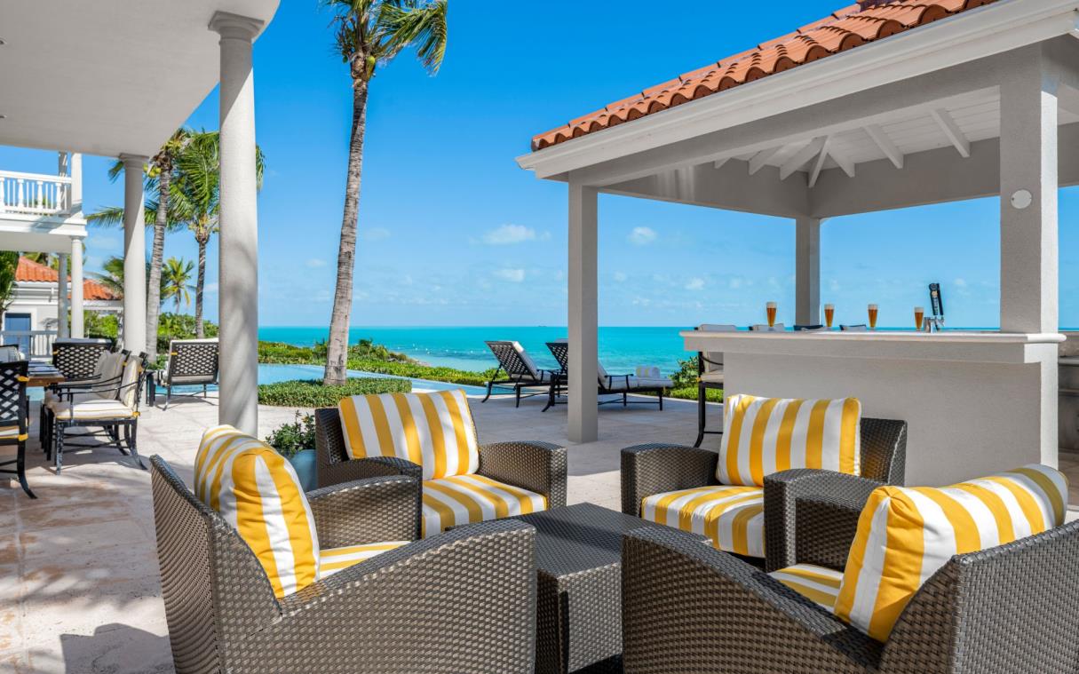 villa-turks-and-caicos-caribbean-luxury-beach-haven-house-out-liv (11)