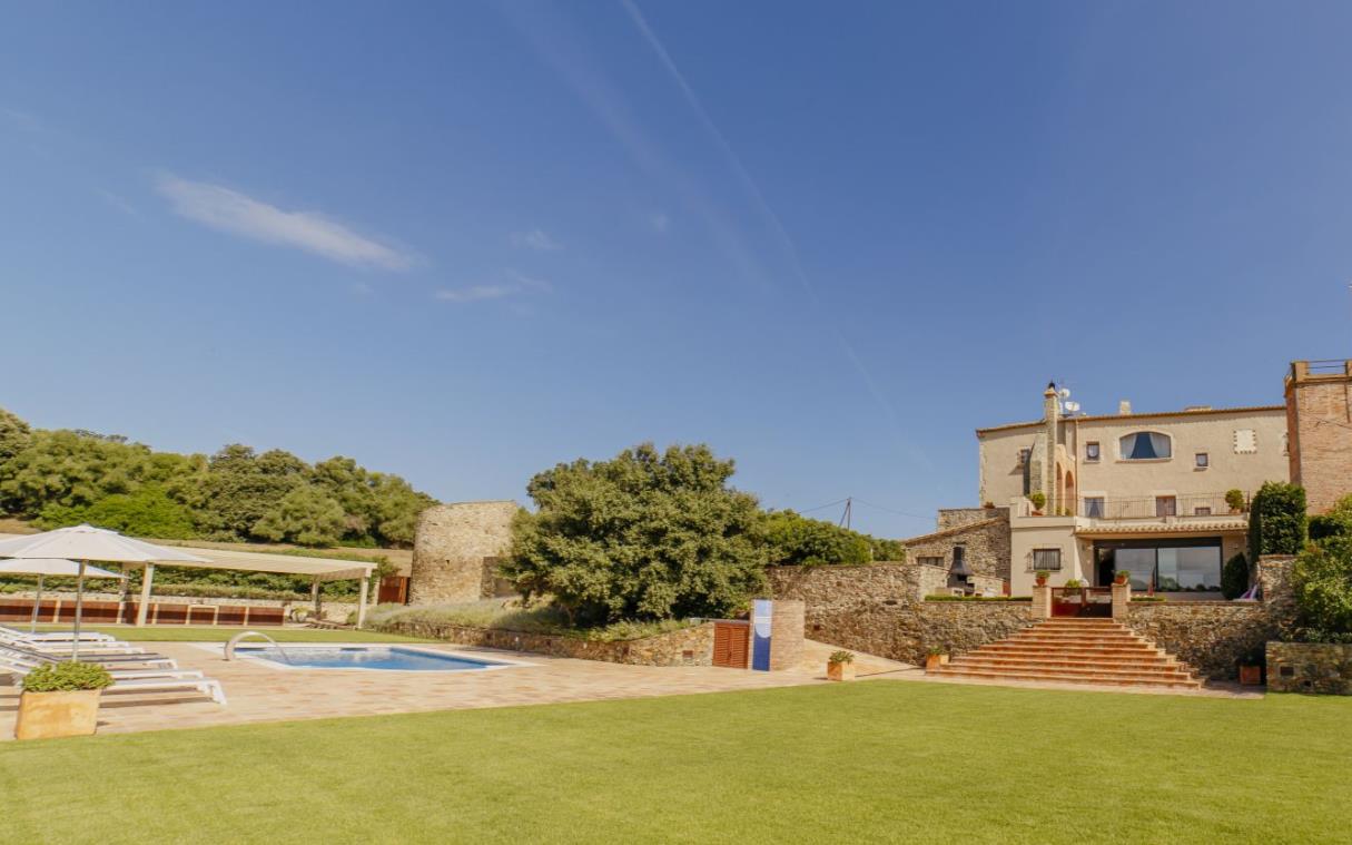 villa-costa-brava-spain-luxury-pool-mas-torroella-COV.jpg